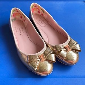 Ted Baker Rose gold Flats bow